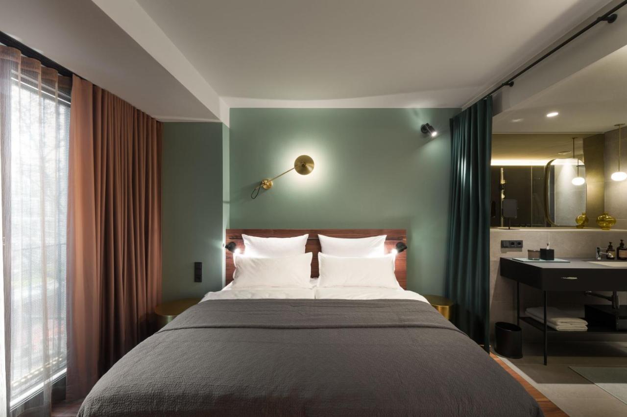 Emilu Design Hotel Щутгарт Екстериор снимка