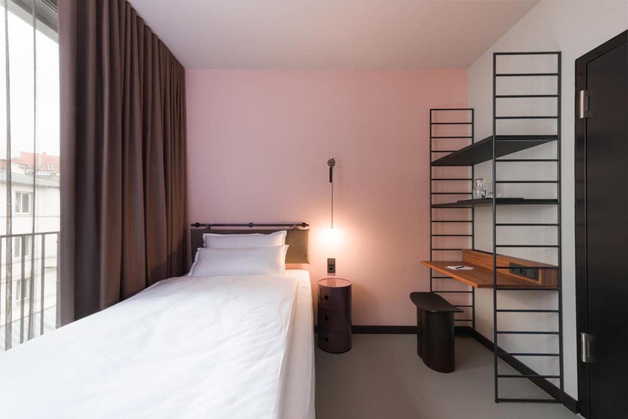 Emilu Design Hotel Щутгарт Екстериор снимка